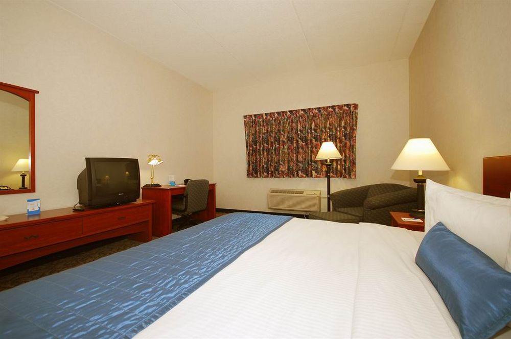 Hotel Baymont By Wyndham Des Moines Airport Zewnętrze zdjęcie