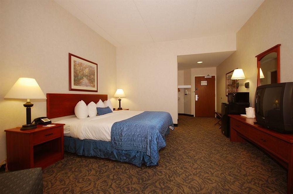 Hotel Baymont By Wyndham Des Moines Airport Zewnętrze zdjęcie