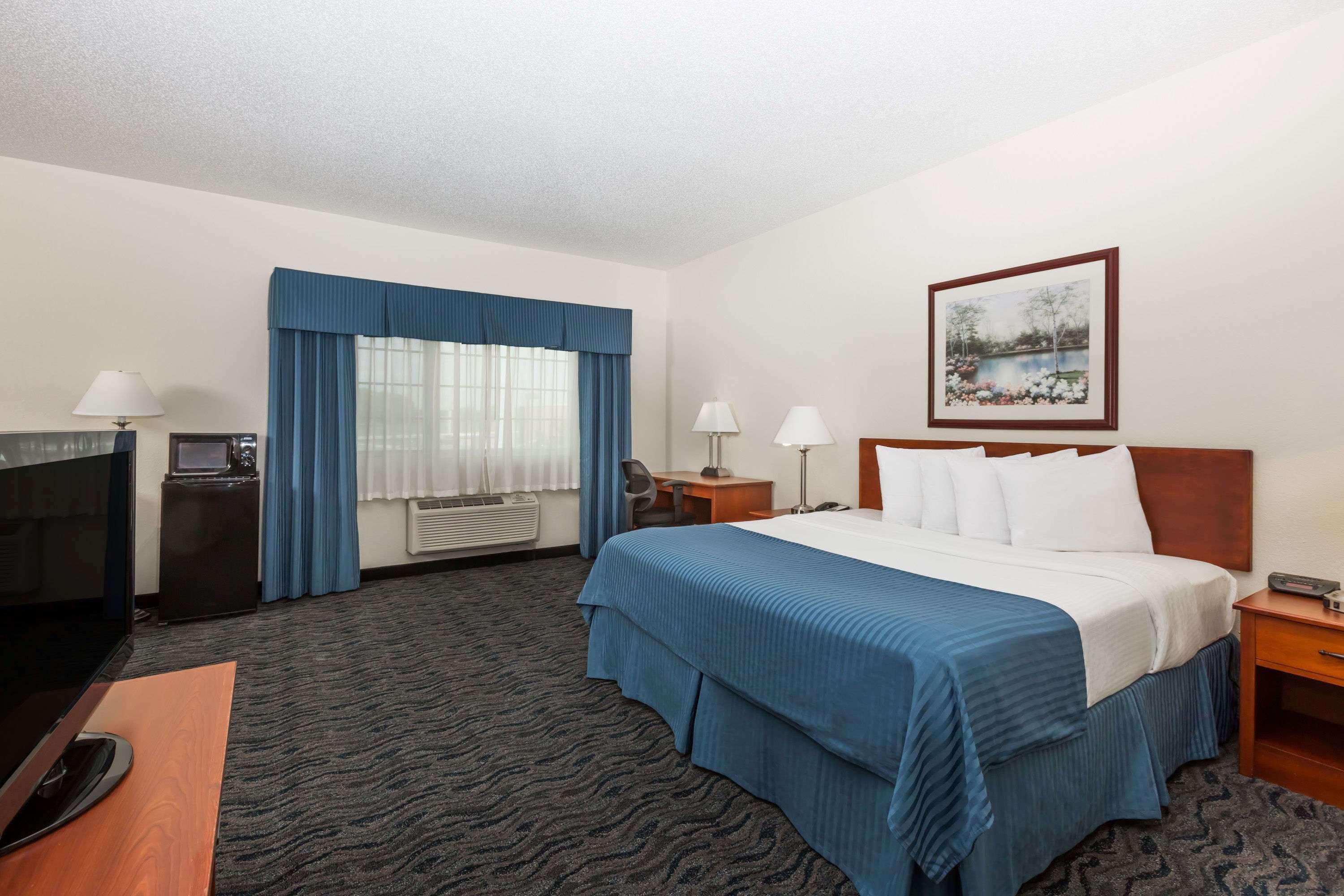 Hotel Baymont By Wyndham Des Moines Airport Zewnętrze zdjęcie