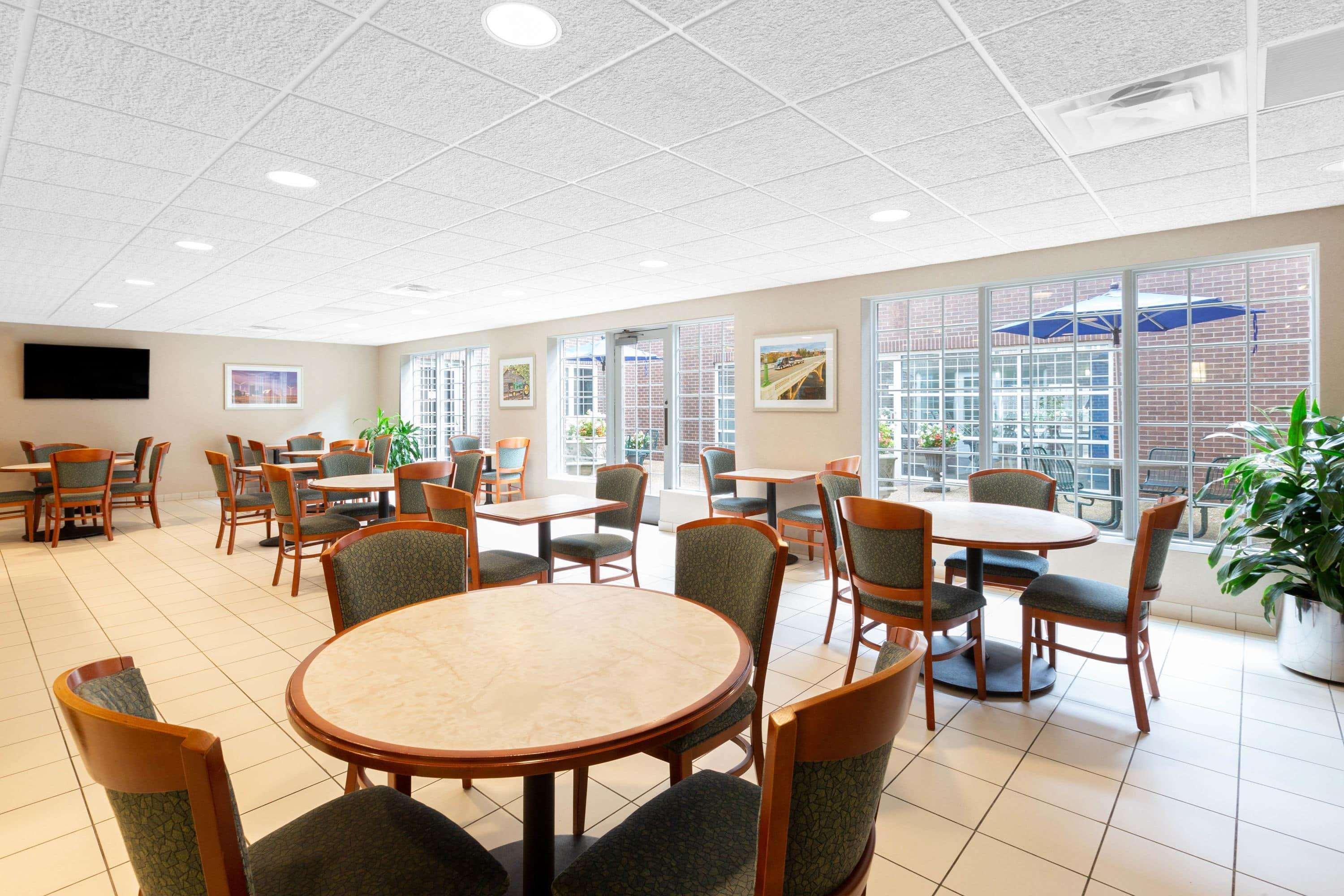 Hotel Baymont By Wyndham Des Moines Airport Zewnętrze zdjęcie