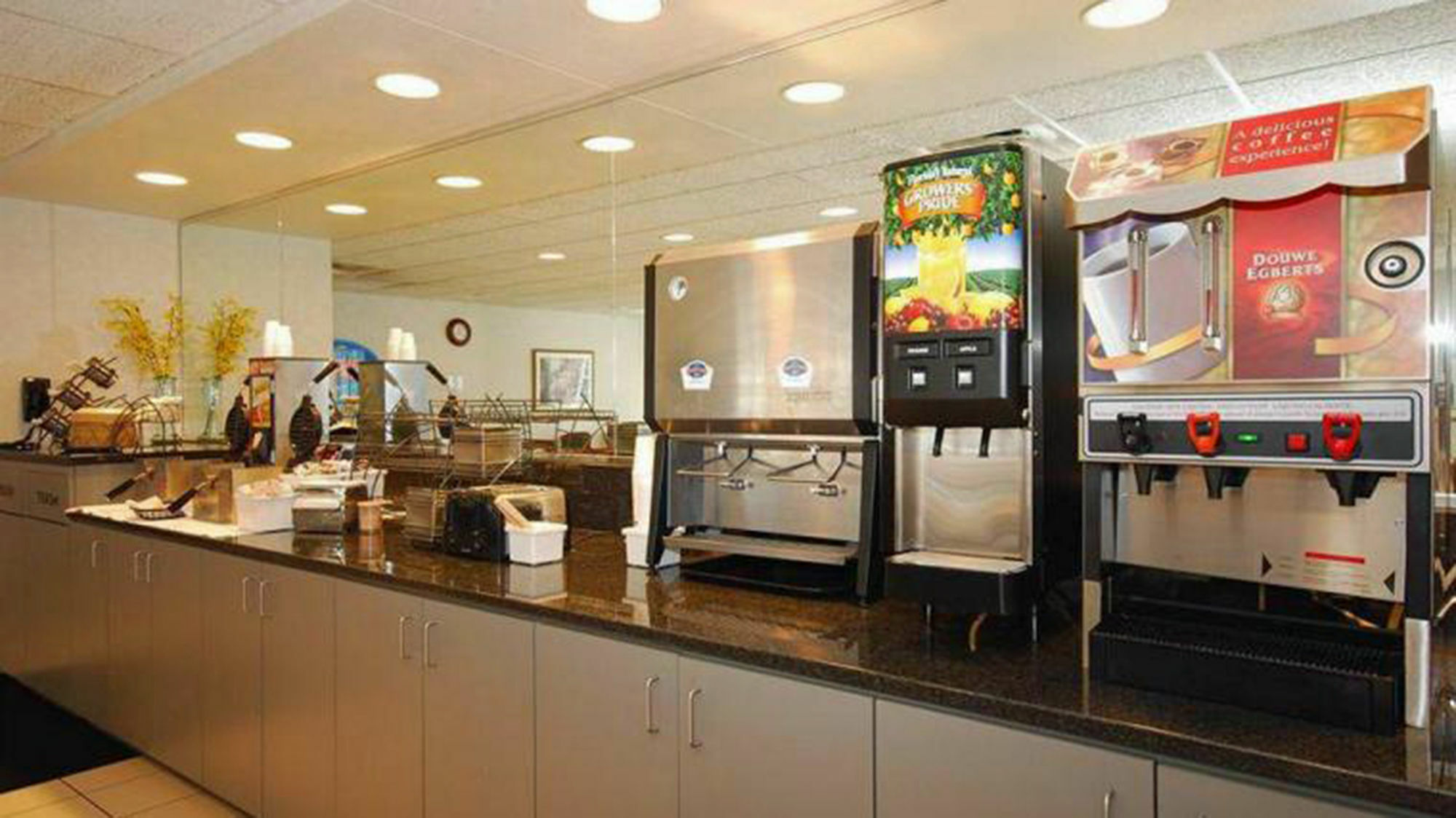 Hotel Baymont By Wyndham Des Moines Airport Zewnętrze zdjęcie