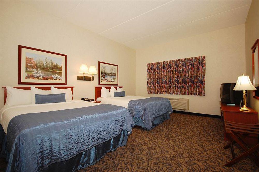 Hotel Baymont By Wyndham Des Moines Airport Zewnętrze zdjęcie